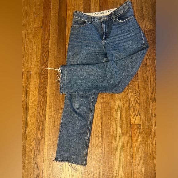 Land’s End Relaxed Jeans - Picture 3 of 8